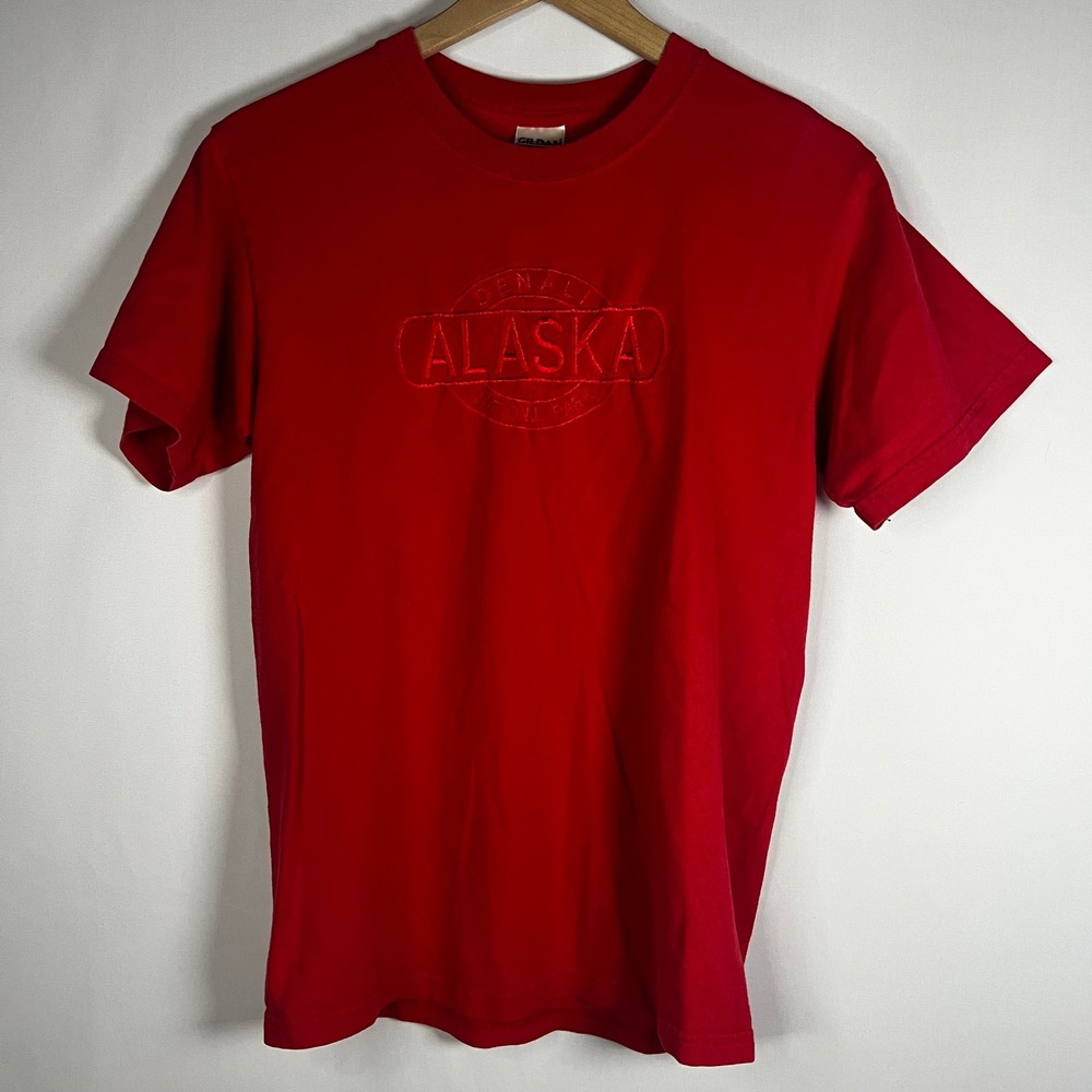 Gildan Shirt Unisex Small Red Puff Print 3D Raised‎ Graphic Embossed T-Shirt Y2K